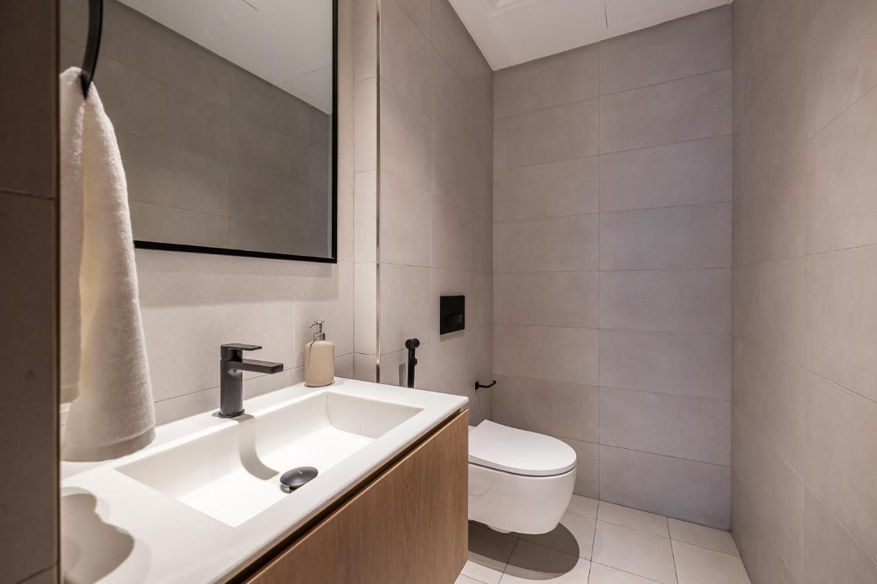3bdr With Maid And Burj Khalifa View Apartment Dubai
