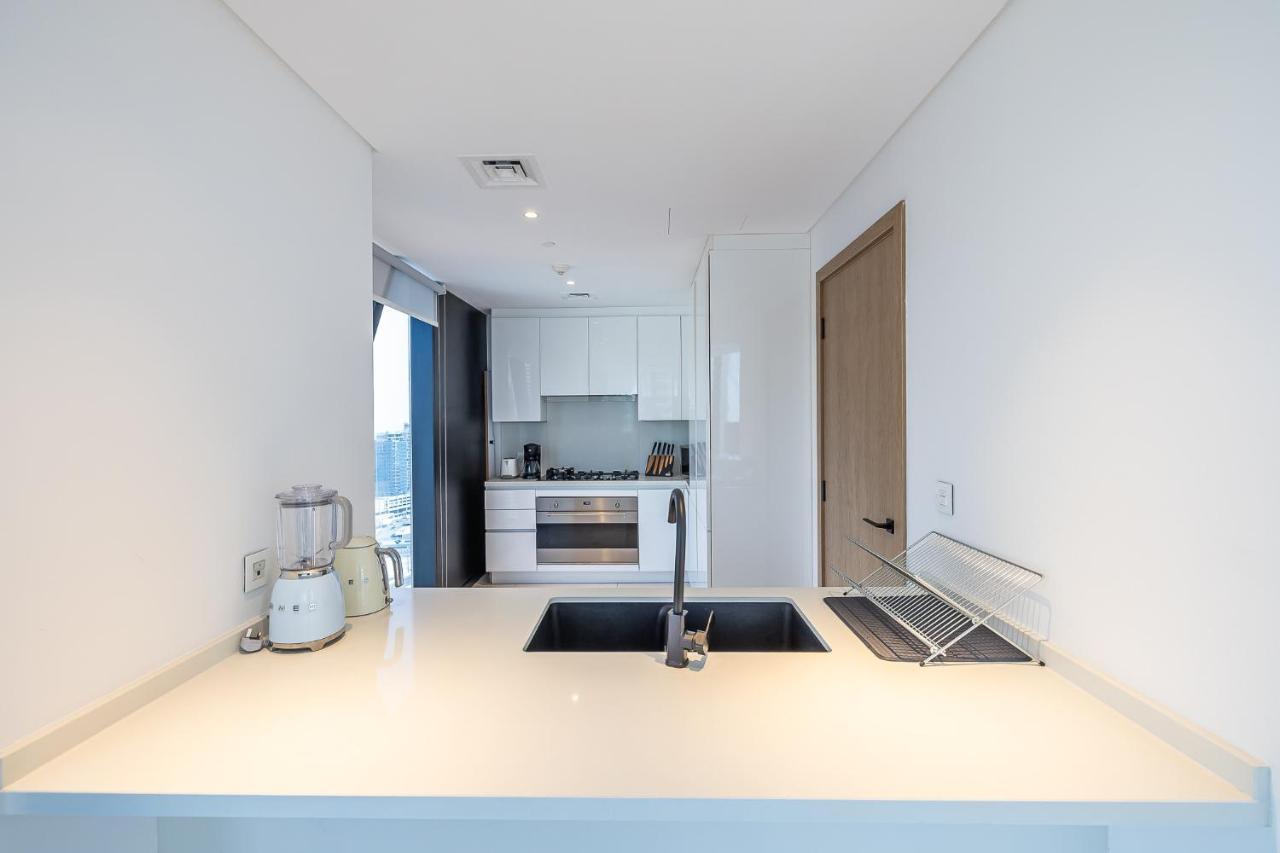 3bdr With Maid And Burj Khalifa View Apartment