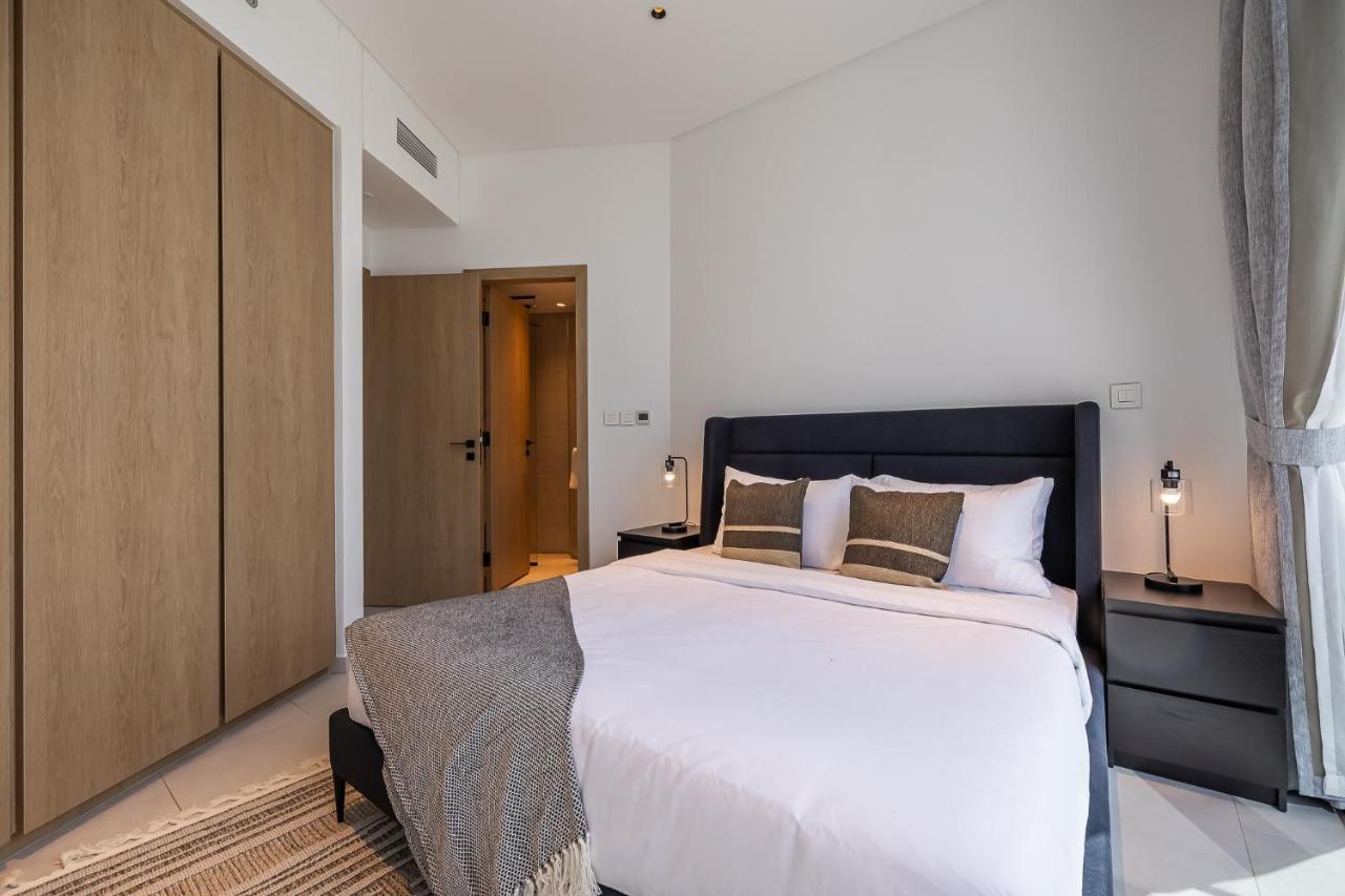 3bdr With Maid And Burj Khalifa View Apartment
